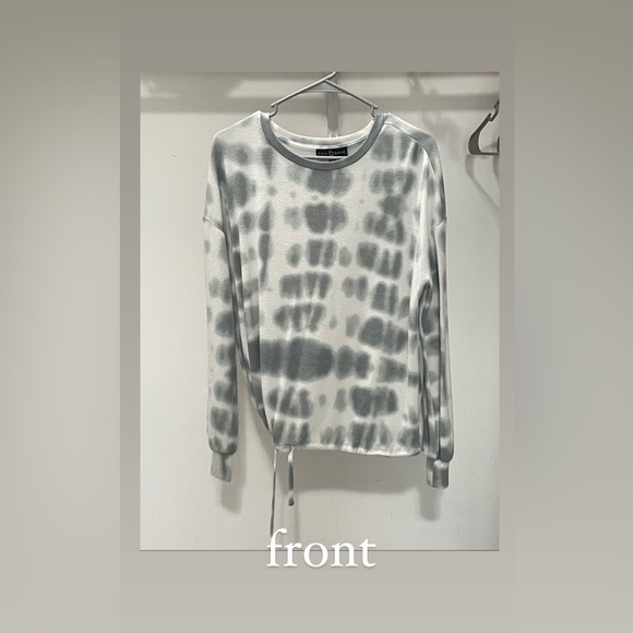 Fred David Tops - patterned long-sleeve tee from fred david’s